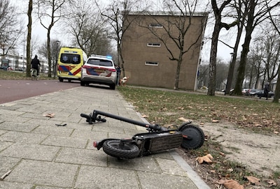 Meisje op elektrische step gewond na aanrijding met auto in Oosterhout