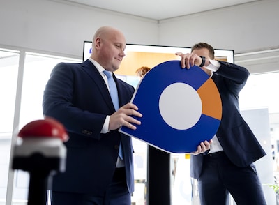 Employment centers to end maze of service desks for job seekers