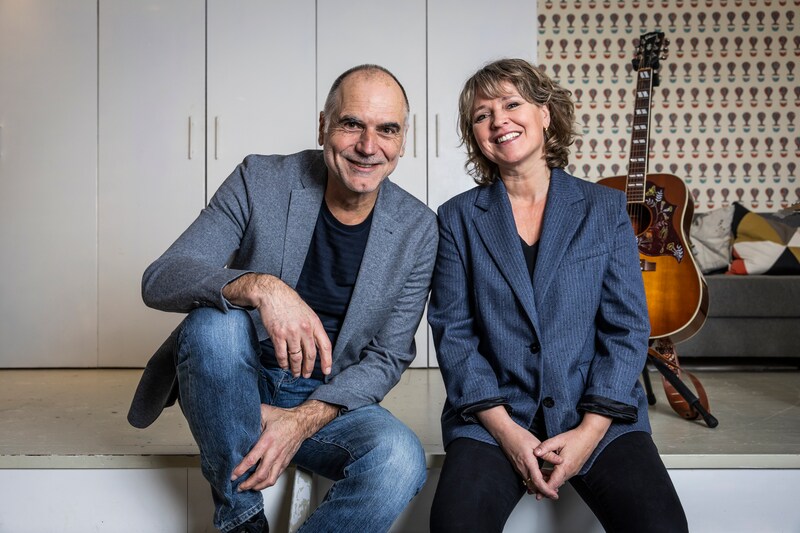 leo-blokhuis-en-ricky-koole-staan-samen-in-het-theater-muziek-kan-de