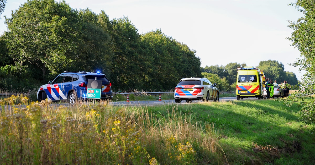 Rijstrook aan A28 bij Assen afgesloten door kop-staartbotsing