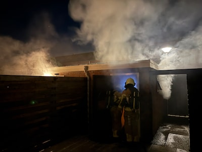 Schuurbrand in Kampen snel onder controle dankzij alerte buurvrouw