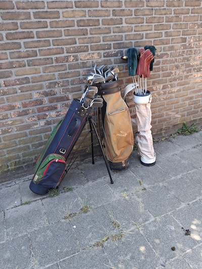 Gerard geeft golfclubs weg, e-bike op te halen in Eindhoven