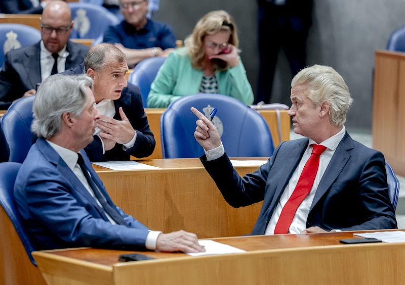 PVV laat derde van de debatten schieten en één Kamerlid moet eerste ...