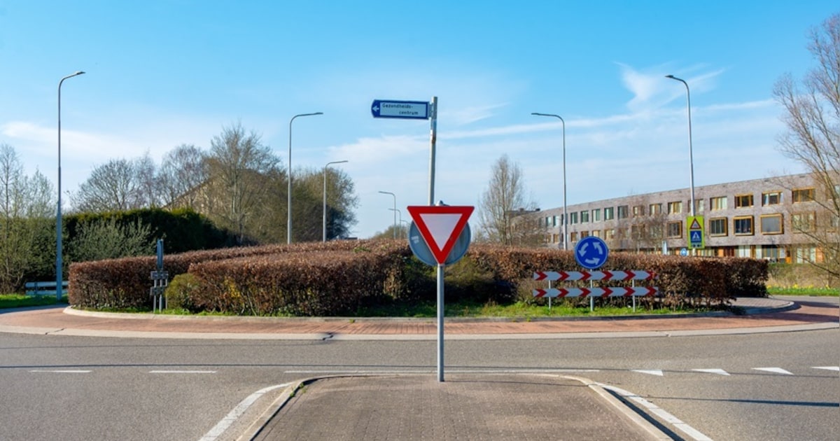 Onderzoek bodem en verharding bij rotonde Uithoorn