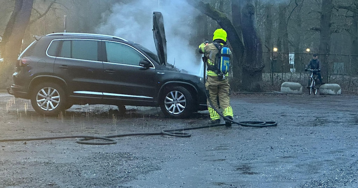 Auto in brand op Heidestraat in Brunssum