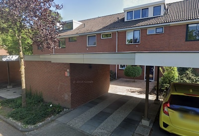 Anti-hagelsteen: deze woningen in Woerden met garage of carport staan te koop