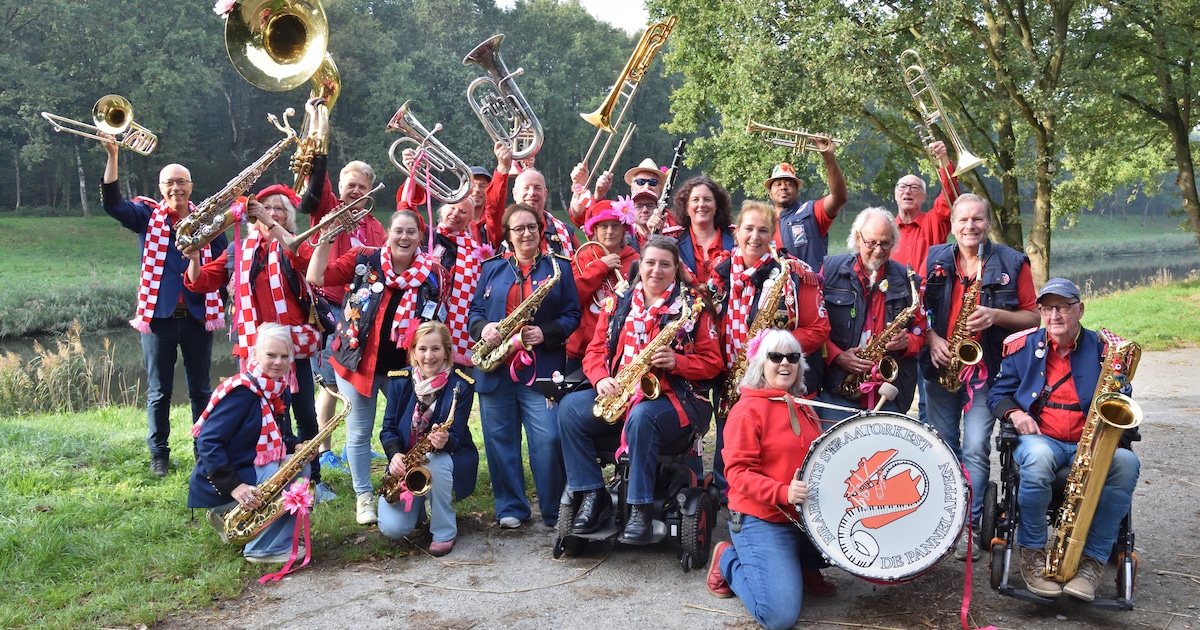 Brabants Straatorkest de Pannelappen viert jubileum met gratis concert in Berlicum