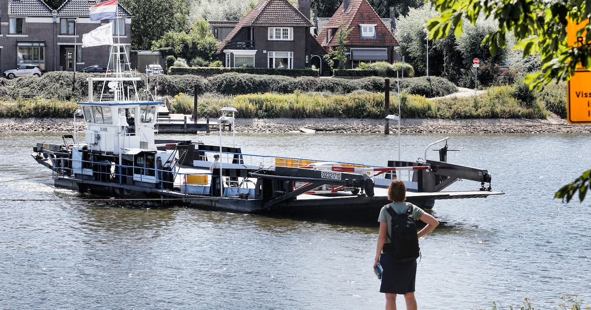 Regen maakt einde aan wekenlange stilstand: pont Culemborg gaat weer varen
