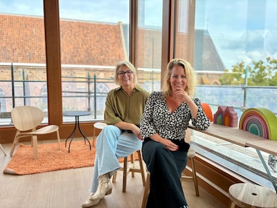 Met de discolift naar de rooftopbar: een kijkje in het eerste kindercafé van Zwolle
