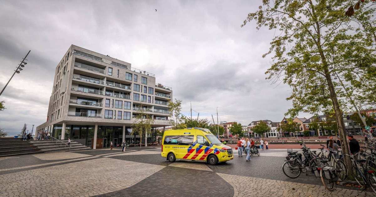 Fietsster gewond na val op Eemplein in Amersfoort