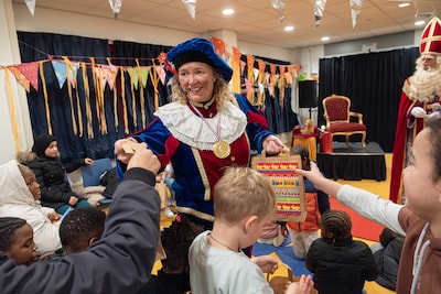 Sinterklaas bezoekt AZC’s in Noord-Brabant
