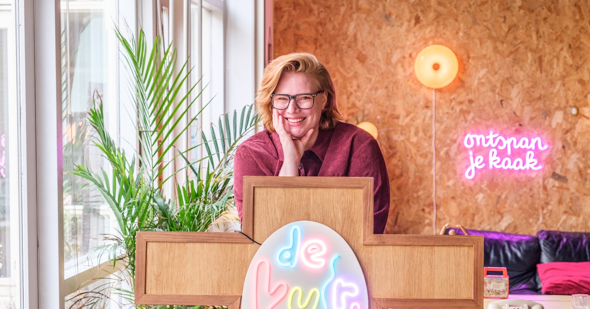 Het loopt storm bij de niet-religieuze kerk van Bowie (35): ‘Ik steek nergens de draak mee’