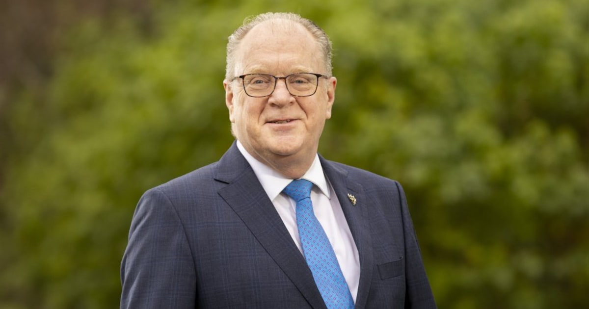 Hans van der Elst stopt als wethouder in Voorschoten