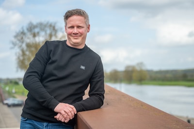 Jeugdbeschermer Bart grijpt in bij gezinnen: ‘Papa zegt dat hij ons meeneemt’