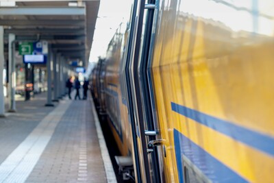 Geen treinen tussen Den Bosch en Oss door aanrijding in Geffen