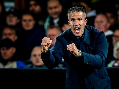 Luxeprobleem Feyenoord? Geen sprake van, zegt Robin van Persie: ‘Laten we hopen dat het meevalt met 