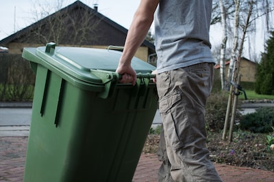 Gemeente Oss past afvalinzameling aan vanwege warmte