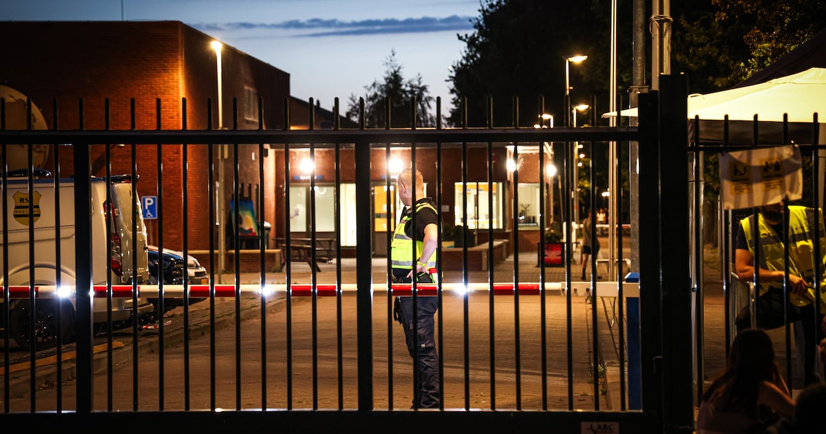 Twee lichtgewonden na steekincident in Ter Apel, verdachte voortvluchtig