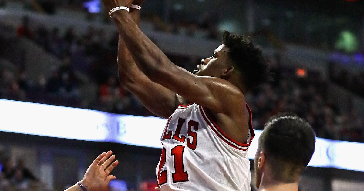 Buttler laat Bull-fans even aan legende Jordan denken | Sport | AD.nl