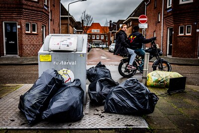 Dordtenaren klagen steeds massaler via Fixi-app over afval, foutparkeren en groenonderhoud