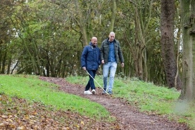 Visio Apeldoorn start wandelrevalidatie voor slechtzienden