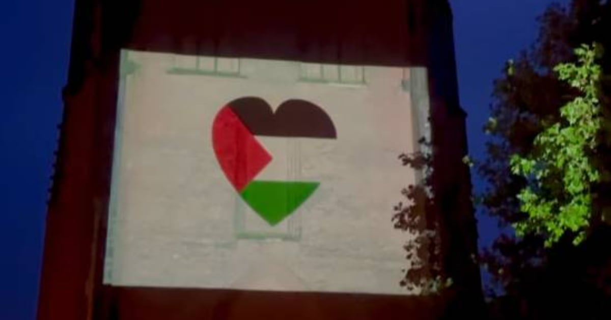 Palestina-uitingen op Onze Lieve Vrouwetoren zijn volgens stadsbestuur ‘bijzonder onwenselijk’, maar