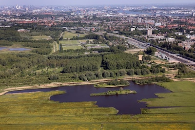 serie-afgekocht-adr-roel-dijkstra-vlaardingen-vlaardingen-luchtfoto-broekpolder