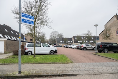 Jeugdoverlast in Nijkerks buurtje? Wijkagenten zeggen van wel, maar volgens bewoners valt het wel me