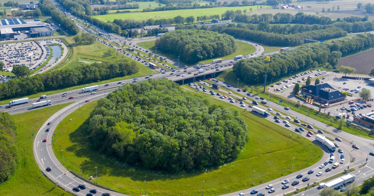 Ondanks 5,1 miljard euro voor nieuwe wegen blijft toekomst van file-A1 tussen Barneveld en Hoevelake