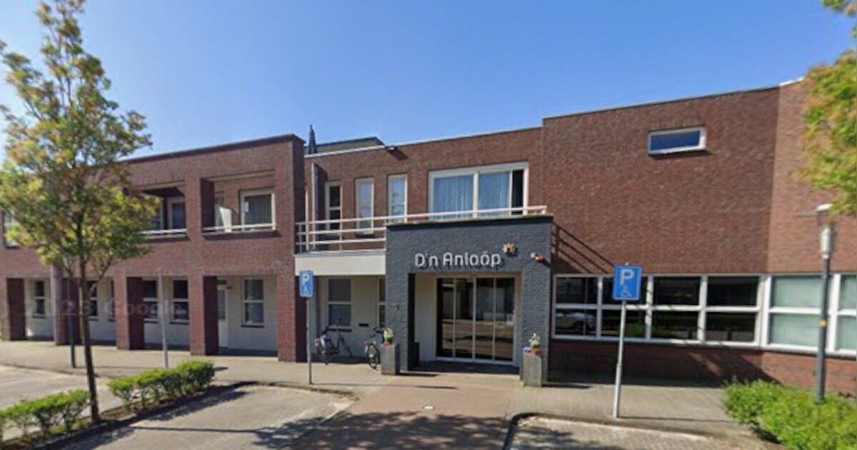 Fanfare Wilhelmina en theatergezelschap Lichtbende brengen voorstelling in Hoogeloon