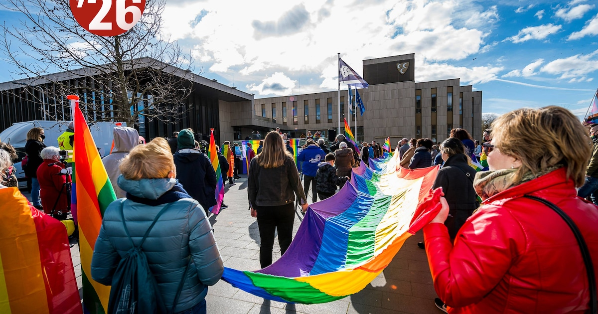 Vijf partijen tekenen Regenboogakkoord, SGP en CDA niet: ‘Het is heel erg’