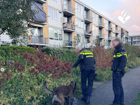 Na de melding deed de politie onderzoek in de buurt.