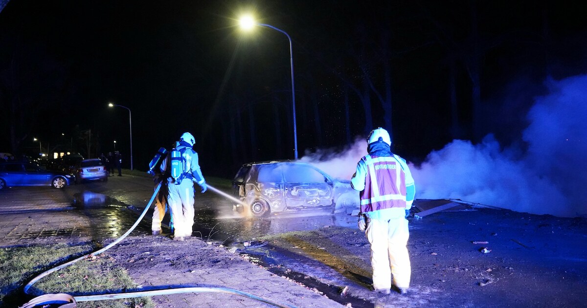Voertuigbrand op J. Abelnstraat in Emmer-Compascuum