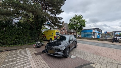 Scooterrijder aangereden door auto in Doetinchem