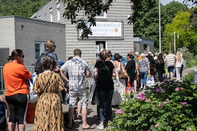 Hier halen mensen in armoede elke week gratis eten en het is er drukker dan ooit: ‘Ook mensen die we