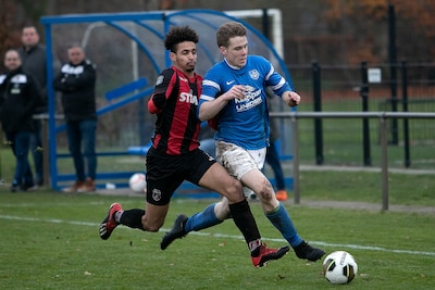 Handelse goalgetter maakt hattrick in ruime zege: ‘Teuntje is helemaal terug’