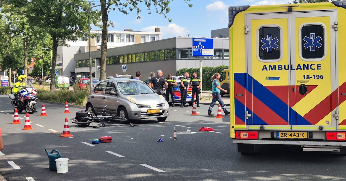 Ongeval met letsel op Deltalaan in Sliedrecht, traumahelikopter gealarmeerd