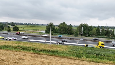 Kop-staartbotsing bij oprit A12 bij Ede