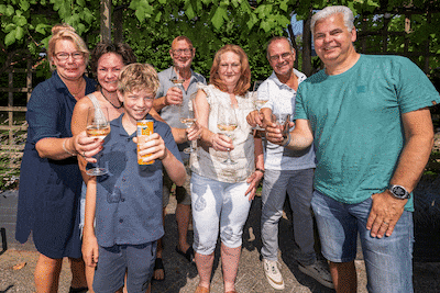 Twaalf jarigen uit Bernheze vieren samen hun verjaardag: ‘Dit is echt ónze dag’