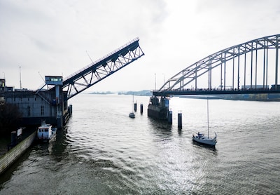 Bij verkeerschaos belooft Rijkswaterstaat Brug over de Noord niet te openen voor scheepvaart