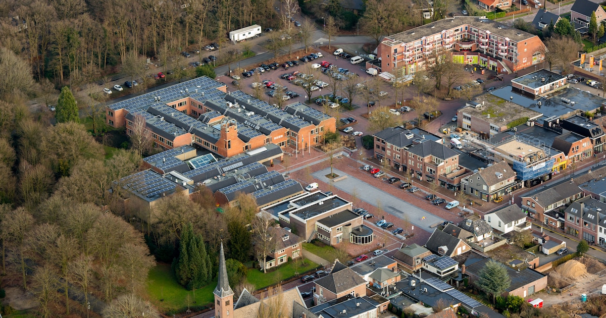 Meer dan 200 prima zonnepanelen, maar gemeente Ermelo wil ze kwijt: dit gaat er mee gebeuren