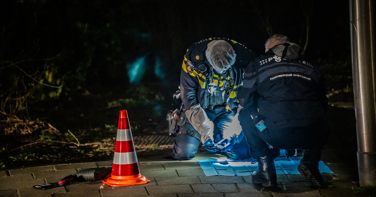 Neergeschoten jongen (17) doet aangifte tegen agent: ‘Hij was ...