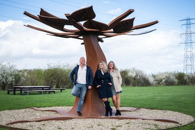 Van Dirk Scheele tot ontblote mannenlichamen: Festival de la Plume brengt Moulin Rouge naar de Betuw