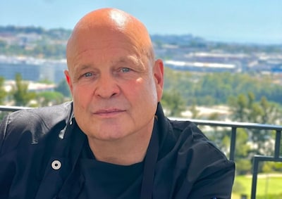 Amersfoorter Dirk van Reenen viert al 20 jaar kerst in Marbella: 'Ik werk als chef-kok'