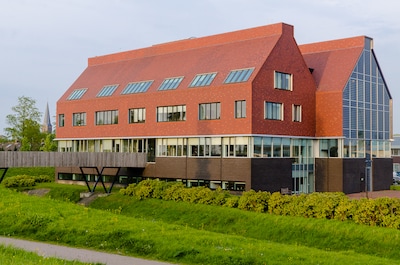 Buurthuis beheren of groen onderhouden? Zo werkt het straks in Olst-Wijhe