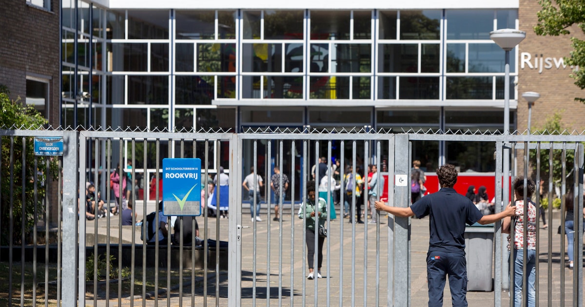 Ouders nemen het op voor frauderende docenten: 'Ik lig hier wakker van ...