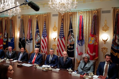 Suspicious stock trades point to the White House