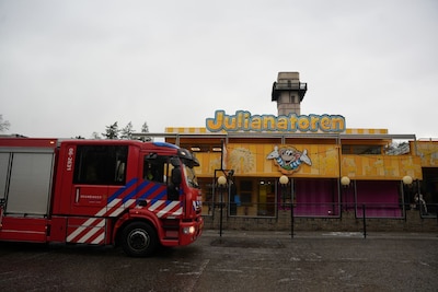 Blikseminslag treft toren van Koningin Julianatoren in Apeldoorn