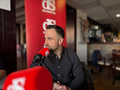 LUISTER: Waarom wil Murat wethouder worden, juist nu het onrustig is?