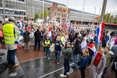 Man tries to take officer's gun during protest in Haarlem